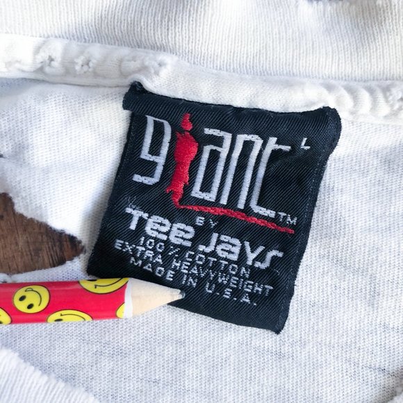 Vintage Destroyed 1993 Hard Rock Cafe Malibu Tee - Picture 4 of 8